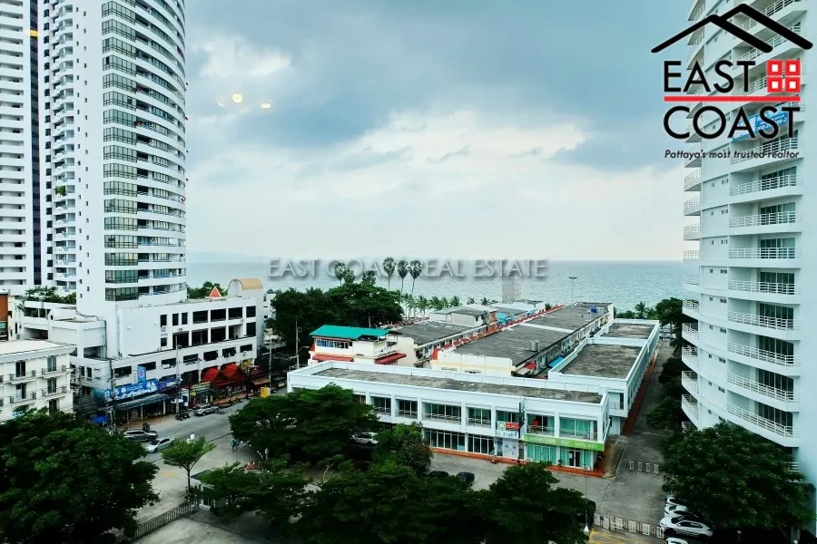 Jomtien Complex photo 15