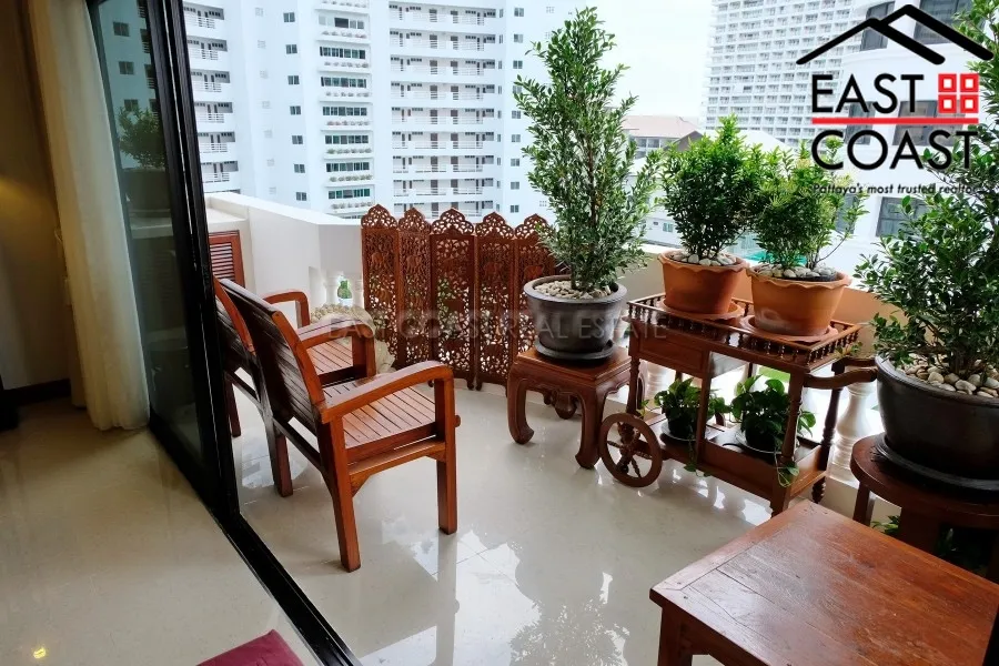 Jomtien Complex photo 27