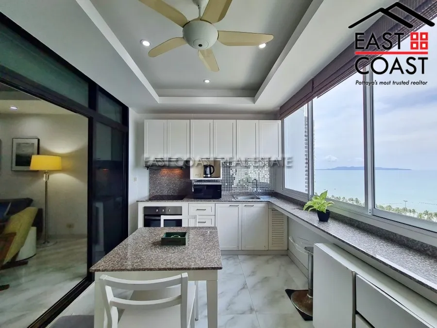 Jomtien Complex photo 11