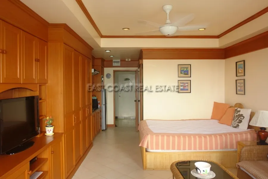Jomtien Thip photo 3