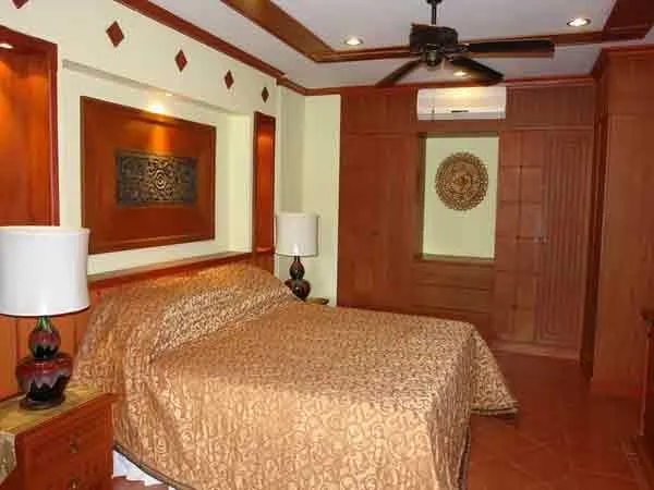 Chateau Dale Tower photo 5