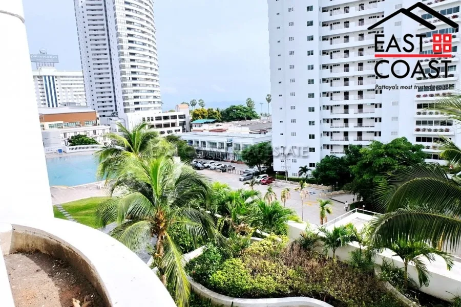Jomtien Complex photo 13