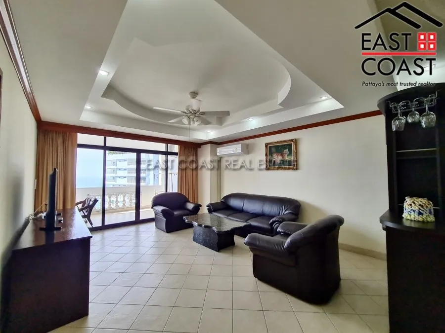 Jomtien Complex photo 3
