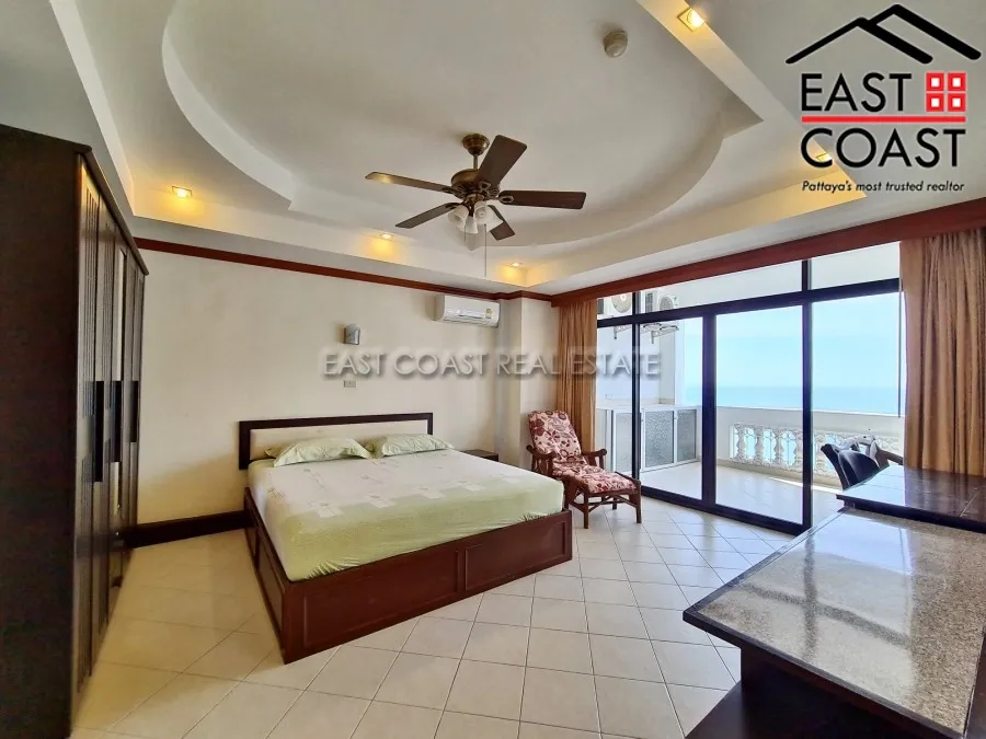 Jomtien Complex photo 15