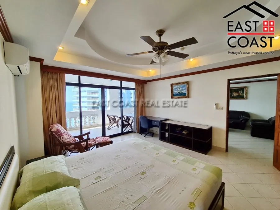 Jomtien Complex photo 16