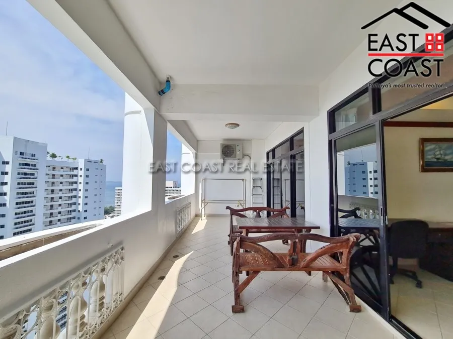 Jomtien Complex photo 22