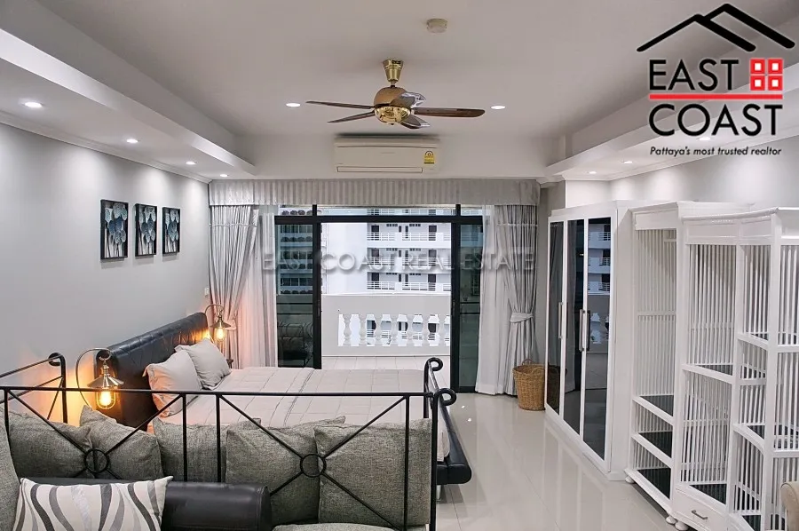 Jomtien Complex photo 8