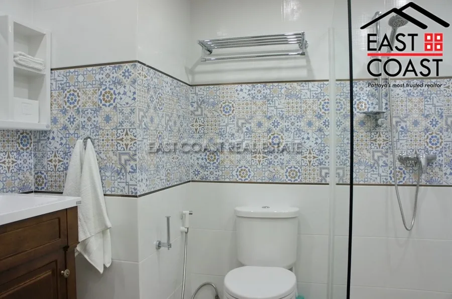 Jomtien Complex photo 13