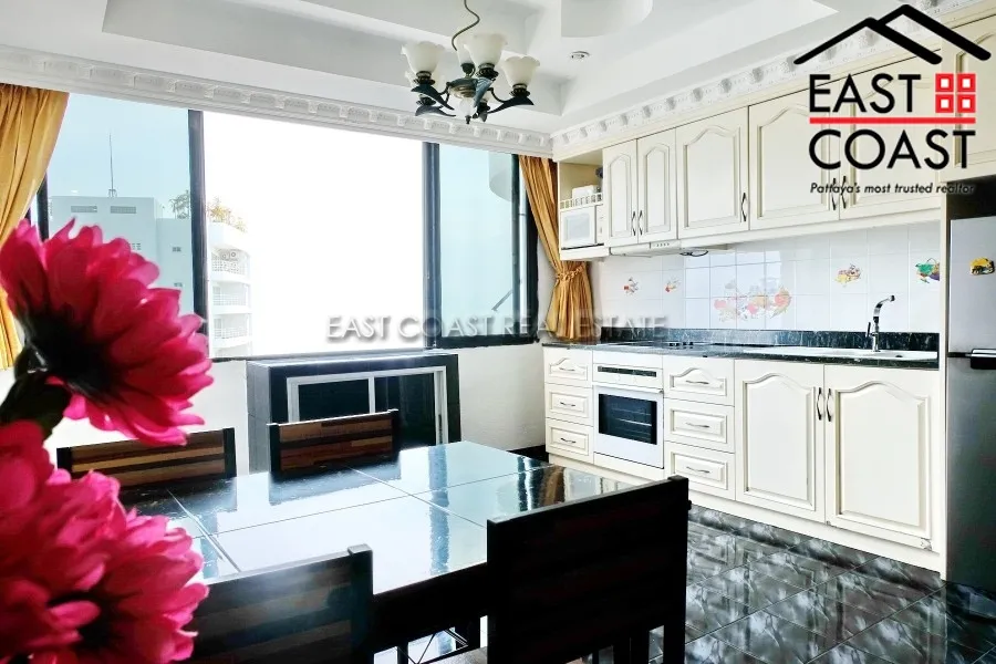 Jomtien Complex photo 5
