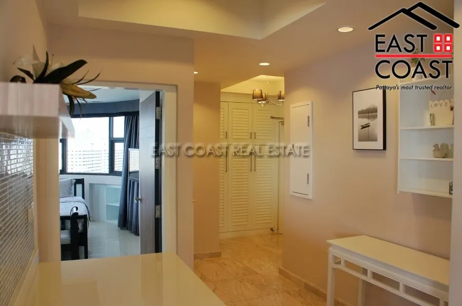 Jomtien Complex photo 10