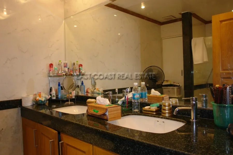Pattaya Hill Resort photo 23