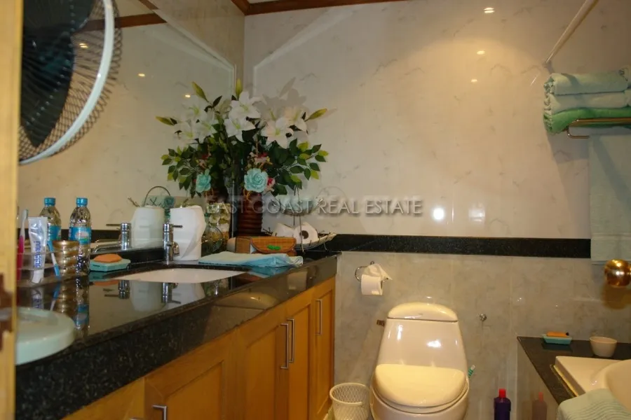 Pattaya Hill Resort photo 31