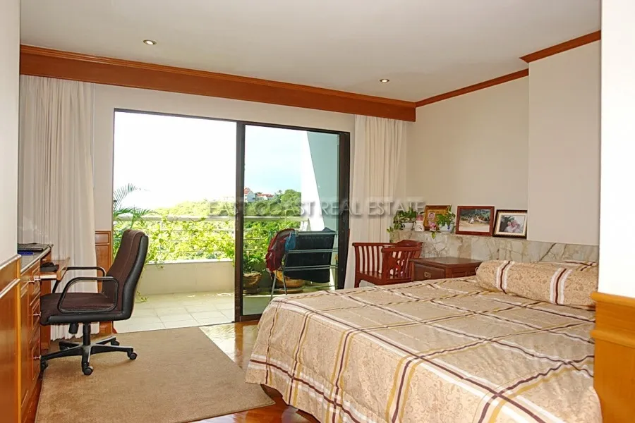 Pattaya Hill Resort photo 9