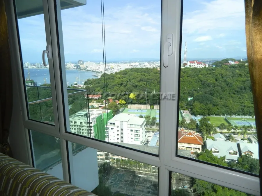 The Cliff photo 10