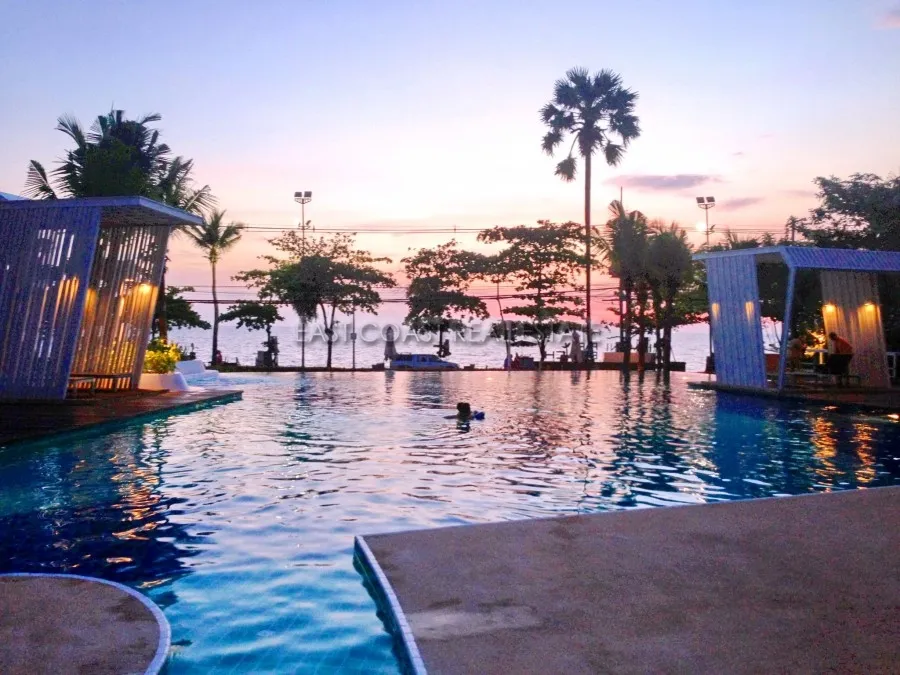 Lumpini Park Beach