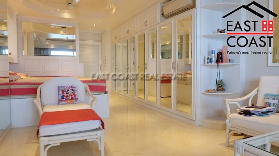 Sky Beach photo 7