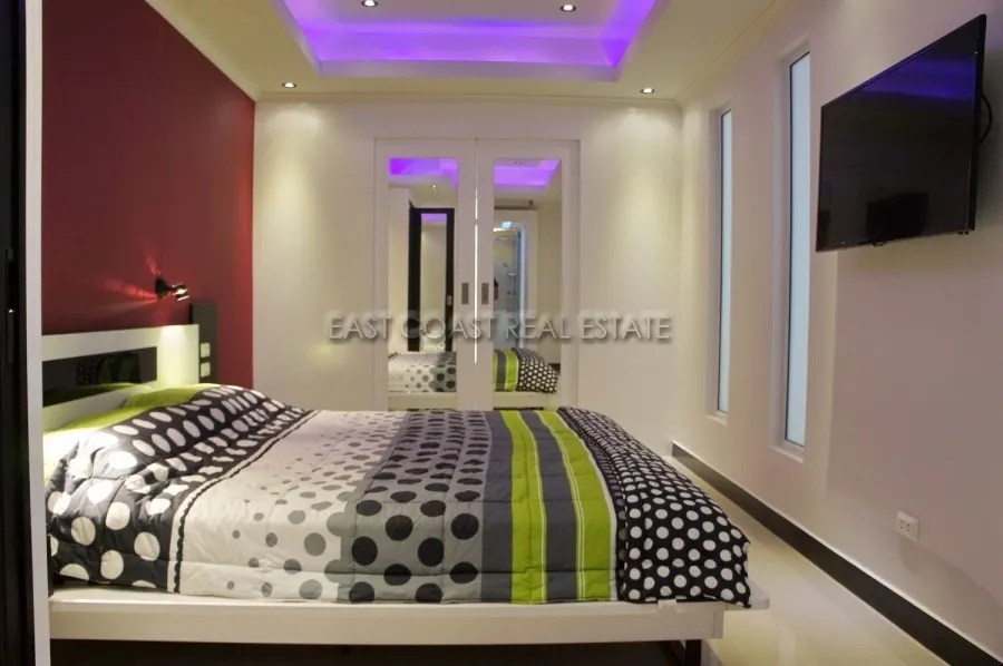 Jomtien Complex photo 7
