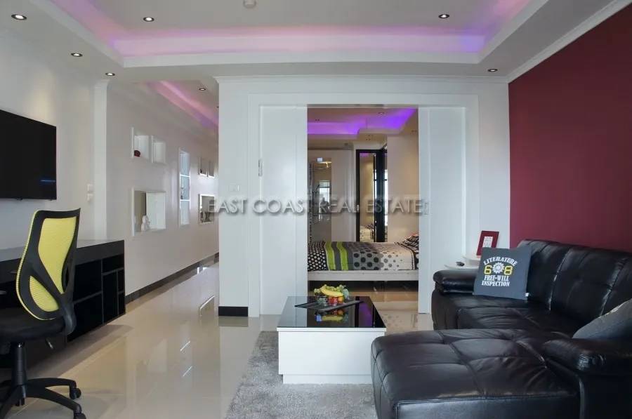 Jomtien Complex photo 6
