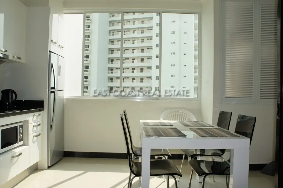Jomtien Complex photo 5