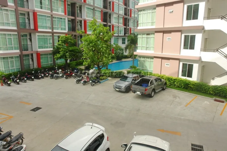 CC Condominium 1 photo 11