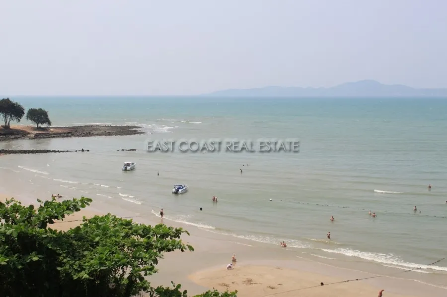 The Cliff photo 9
