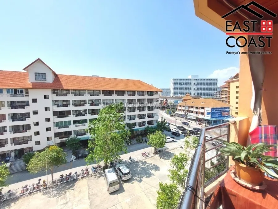 Jomtien Plaza Lowrise photo 8