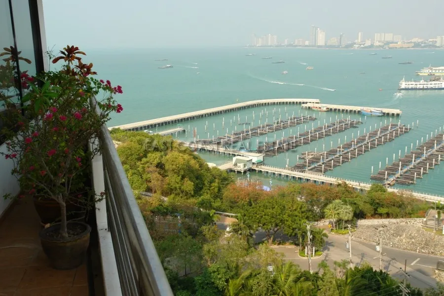 Royal Cliff photo 10
