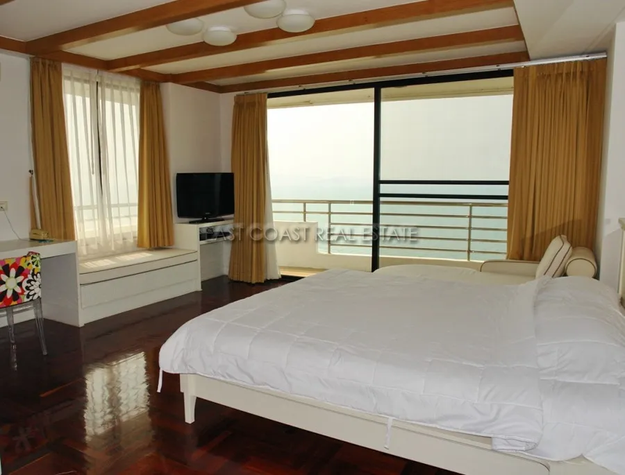 Royal Cliff photo 14
