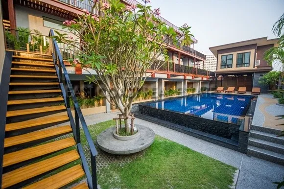 The Lofts Pratumnak photo 3