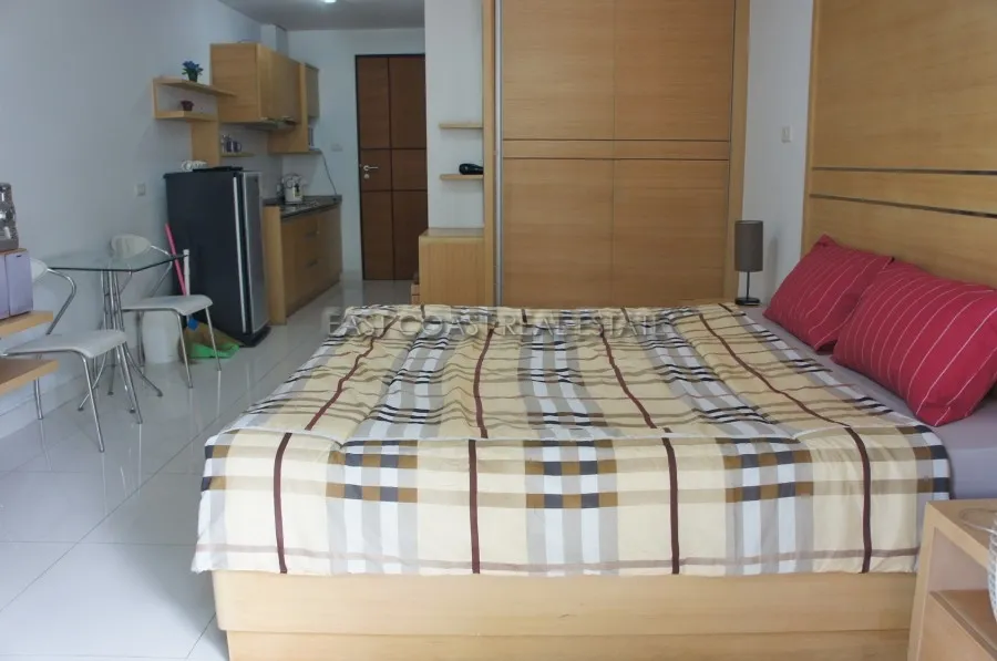 Neo Condo photo 6