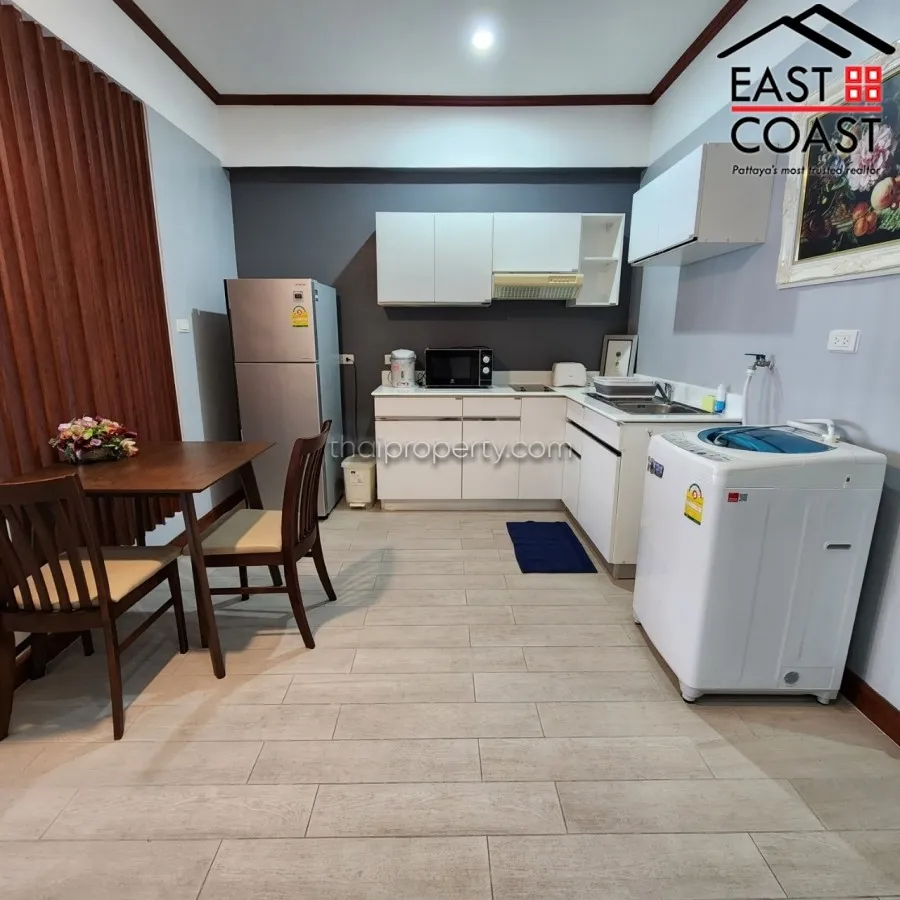 Jomtien Complex photo 12