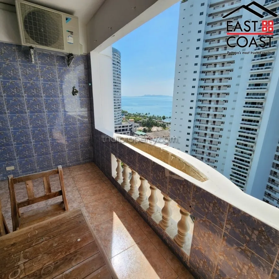 Jomtien Complex photo 15