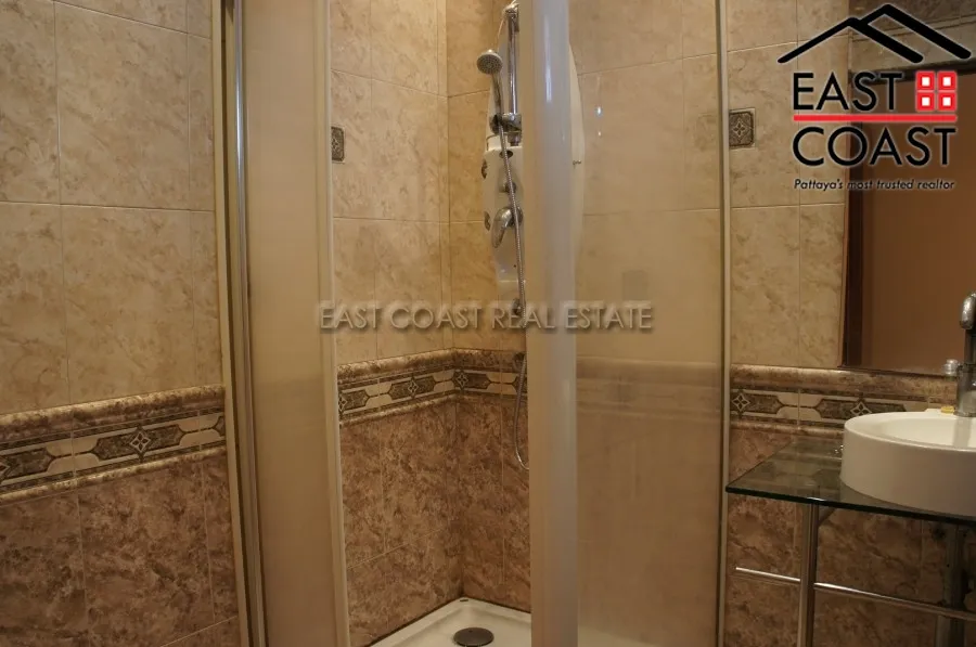 Somphong Condo photo 13