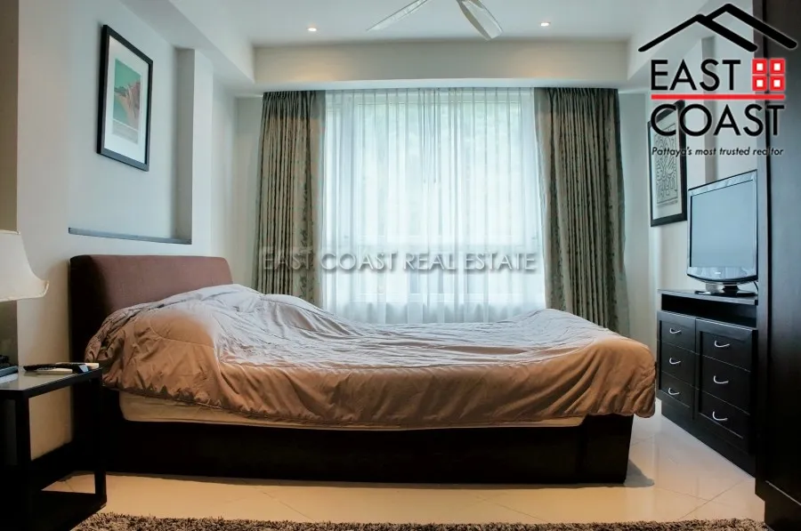 Luxury Apartment photo 18