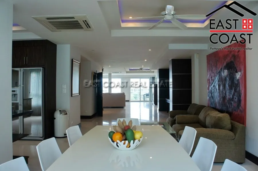Luxury Apartment photo 11