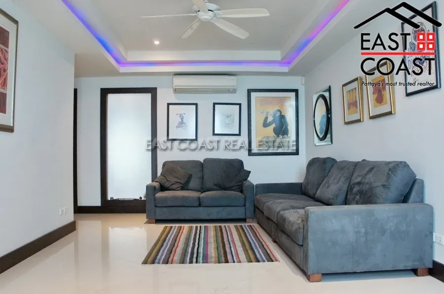 Luxury Apartment photo 22