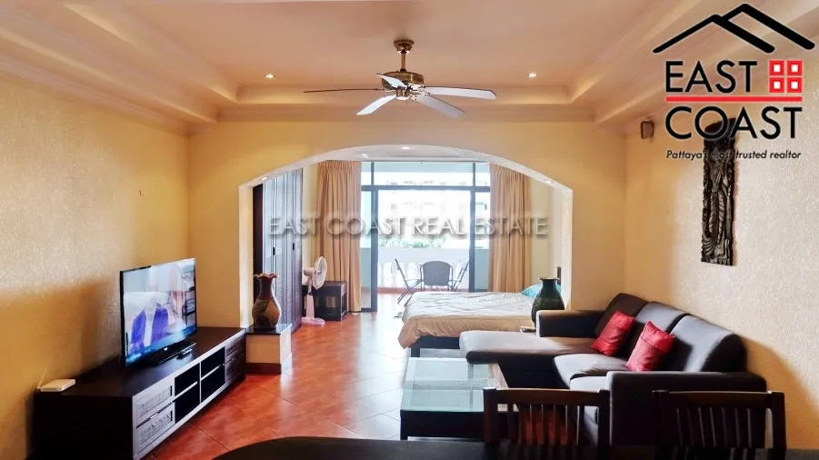 Jomtien Complex photo 3