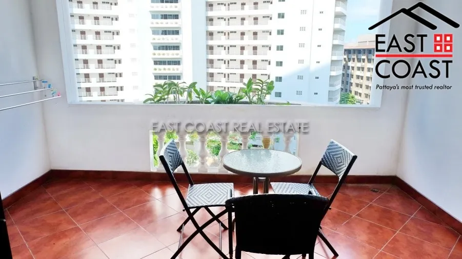 Jomtien Complex photo 12