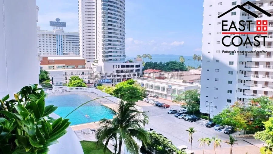 Jomtien Complex photo 13