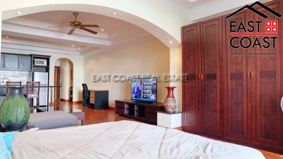 Jomtien Complex photo 8