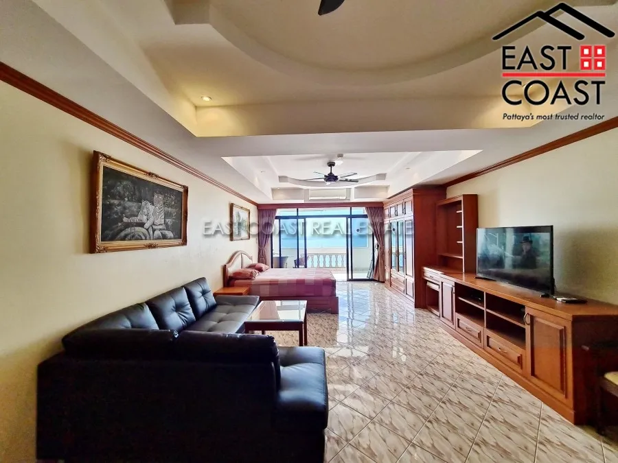 Jomtien Complex photo 4