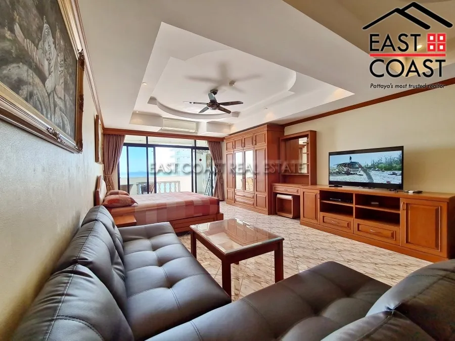 Jomtien Complex photo 5