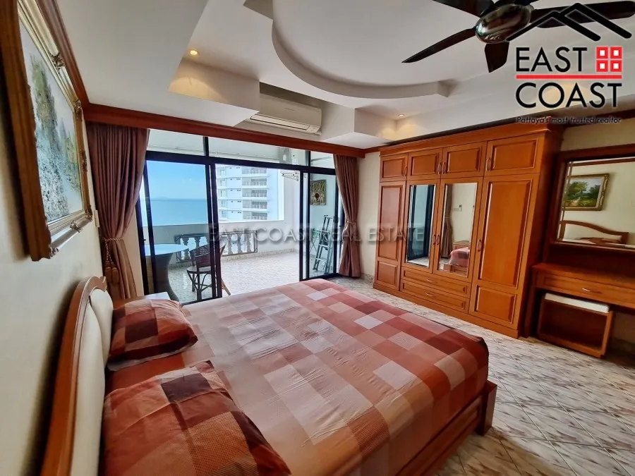 Jomtien Complex photo 11