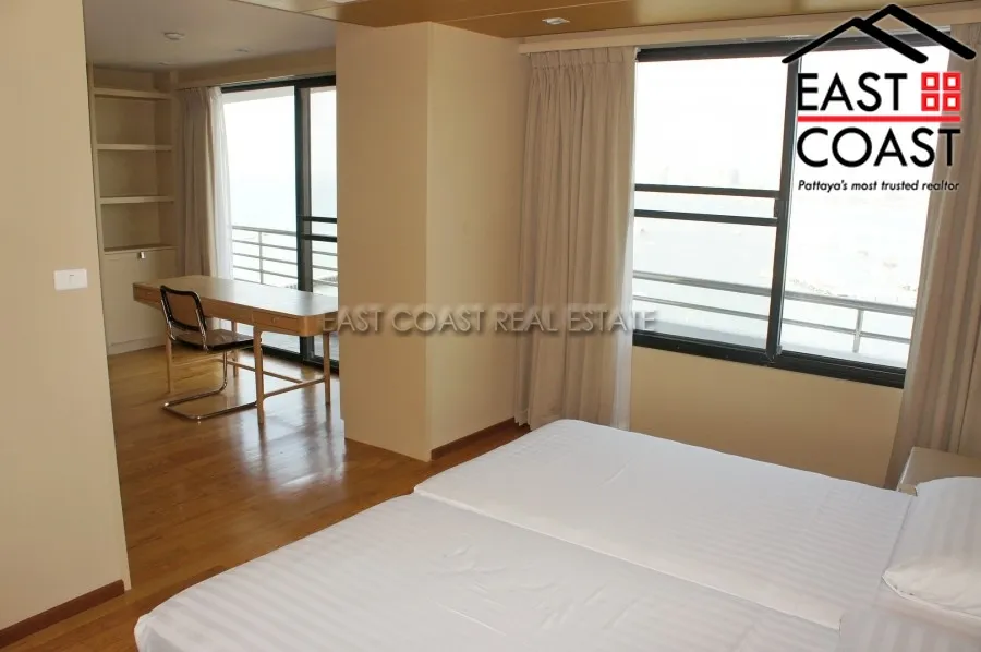 Royal Cliff photo 16