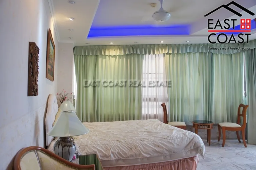 Jomtien Plaza photo 18