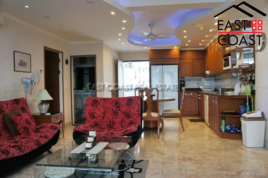 Jomtien Plaza photo 3