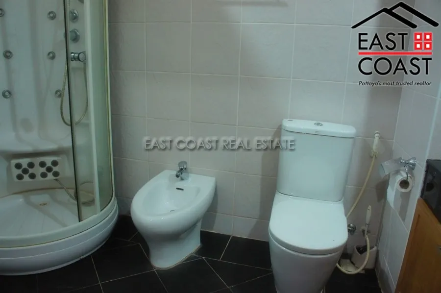 Jomtien Plaza photo 10