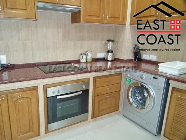 Chaiyapruek Apartments photo 7