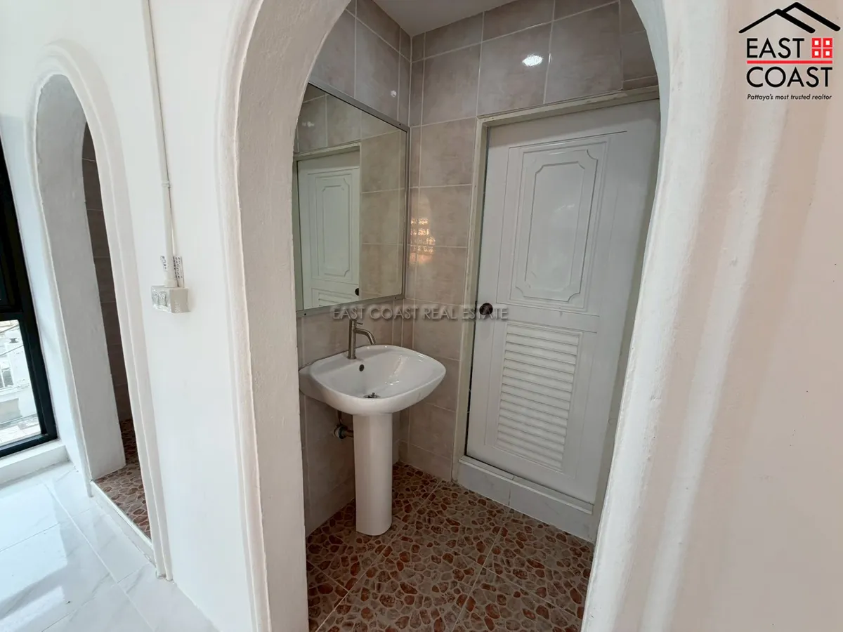 Office for rent at Jomtien Complex photo 4