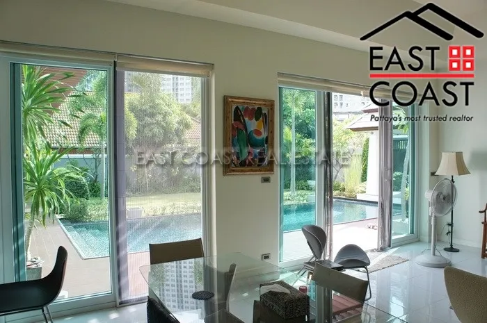 Wongamat Executive Pool Villa photo 10